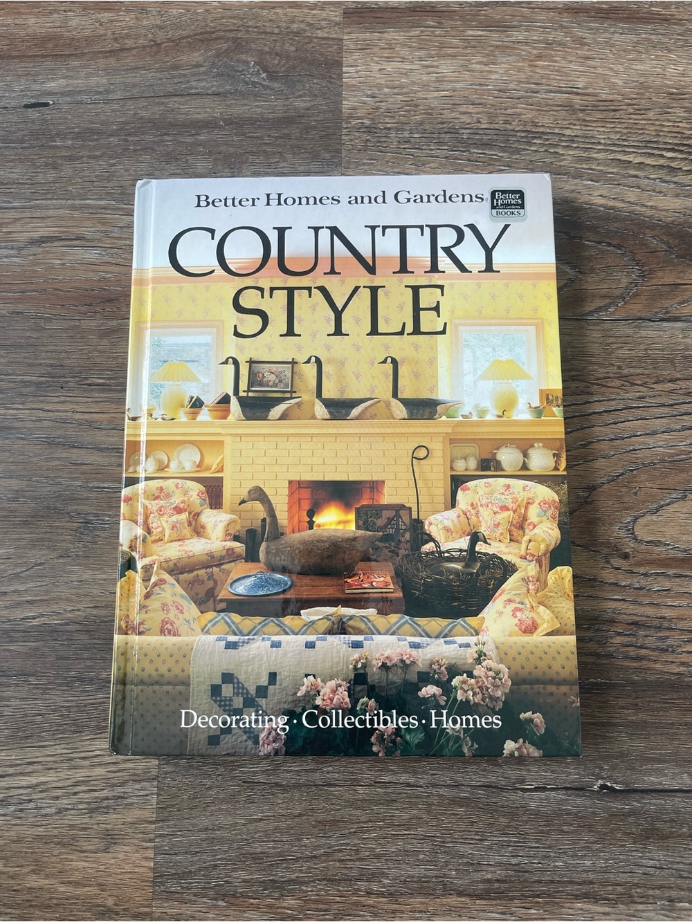 Better Homes and Gardens Country Style Hardcover Book